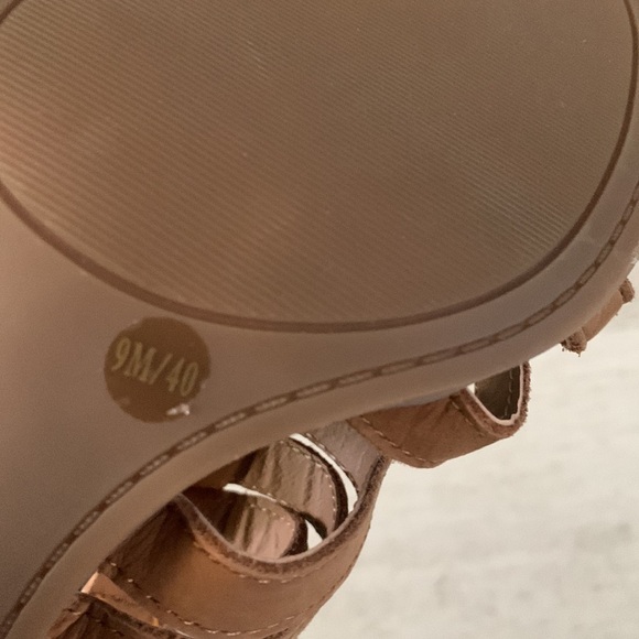 LUCKY BRAND Kyndrah Leather Strappy Zip Back Heeled Sandal Size 9M in Rust Brown - Picture 9 of 13